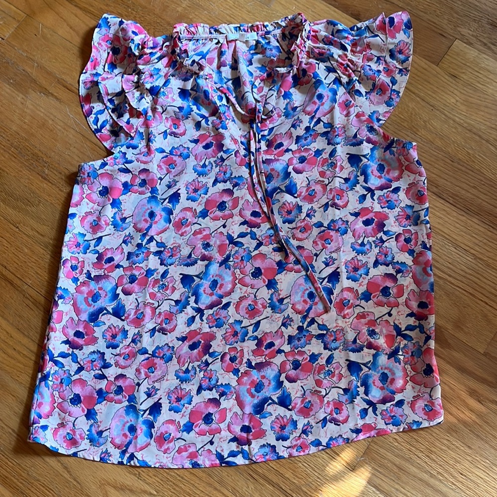 Pleione floral blouse with pretty sleeves- pink and blue M